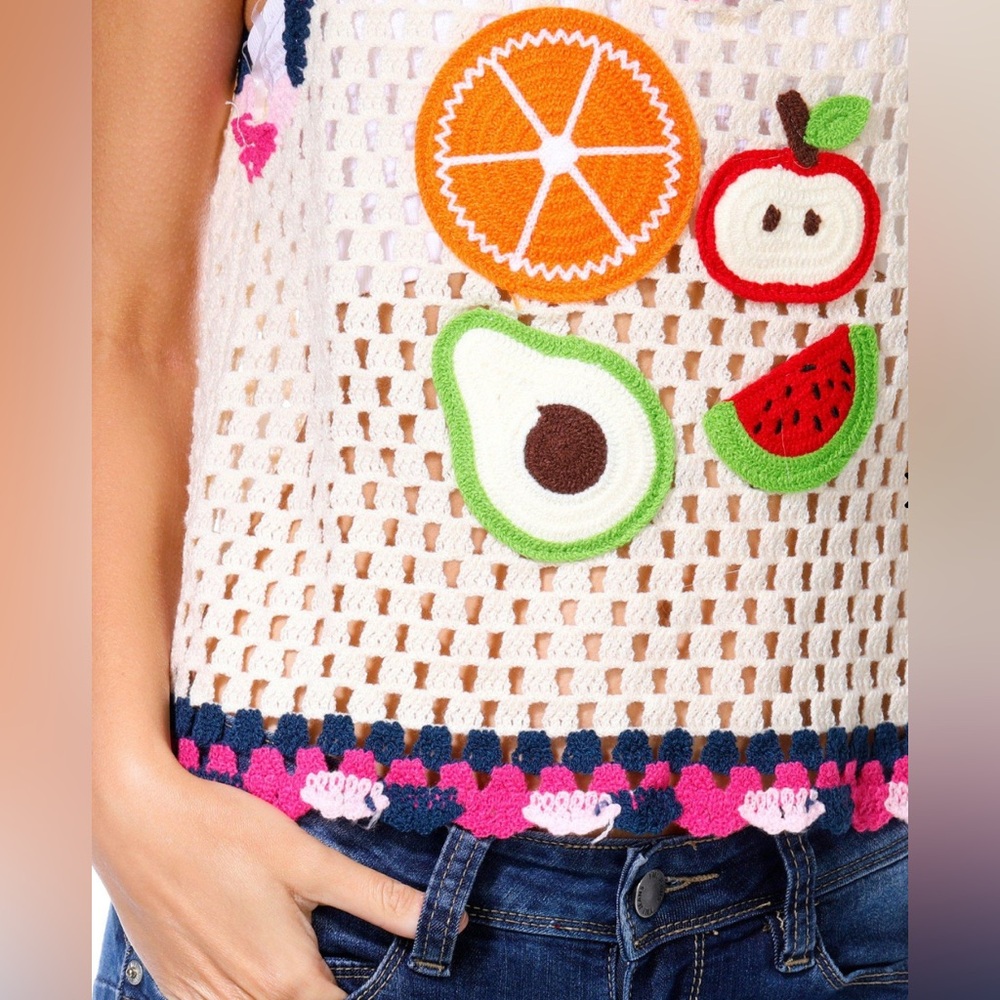 Women’s Crochet Fruit Cropped Tank NWT - Picture 2 of 4